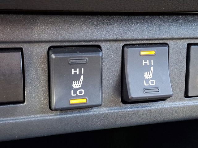 Used 2024 Toyota Corolla Cross XLE w/ Convenience Package image 23