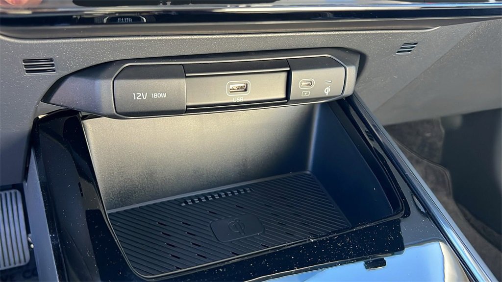 New 2025 Kia Niro EX image 15