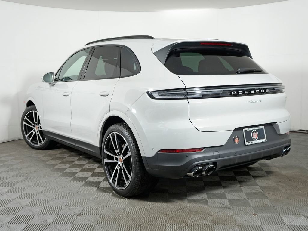 Used 2026 Porsche Cayenne AWD/4WD image 3
