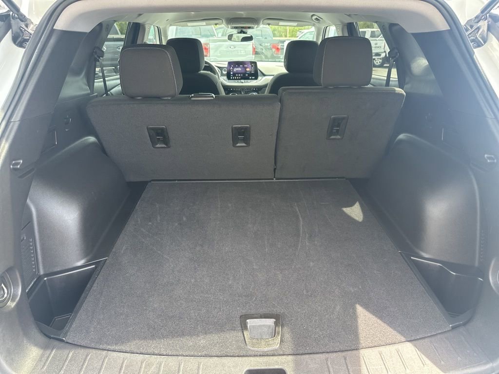 Used 2025 Chevrolet Blazer LT image 10