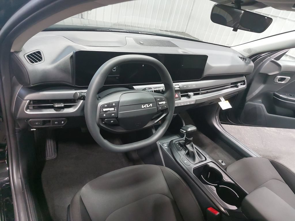 New 2026 Kia K4 FWD image 15