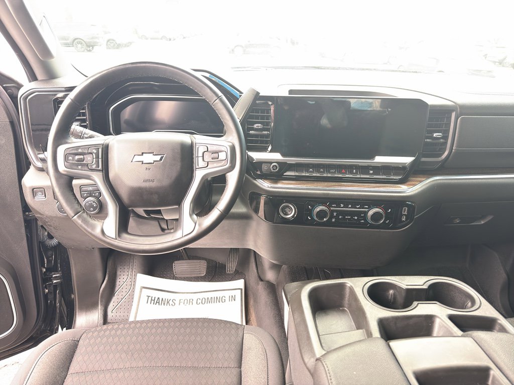 Used 2023 Chevrolet Silverado 1500 LT AWD/4WD image 11