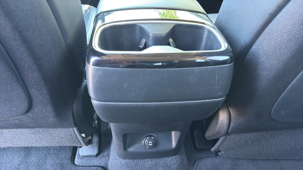 Used 2025 Kia Telluride S AWD/4WD image 16