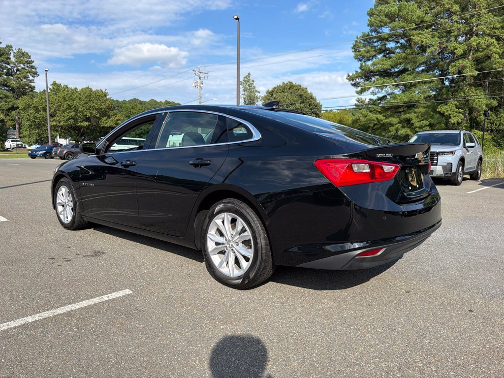 Used 2025 Chevrolet Malibu LT FWD image 7