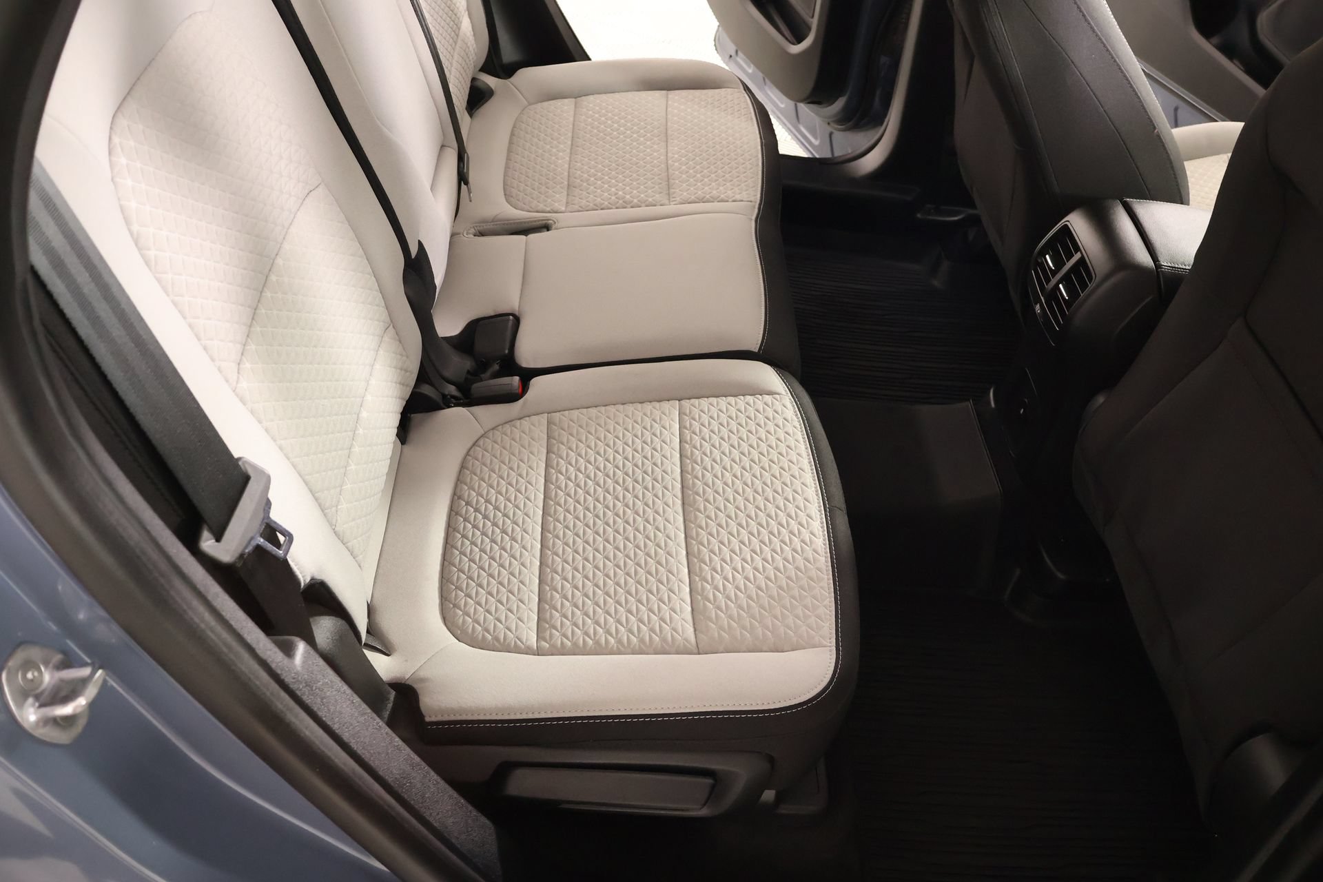 Used 2023 Ford Escape Active w/ Cold Weather Package FWD image 14