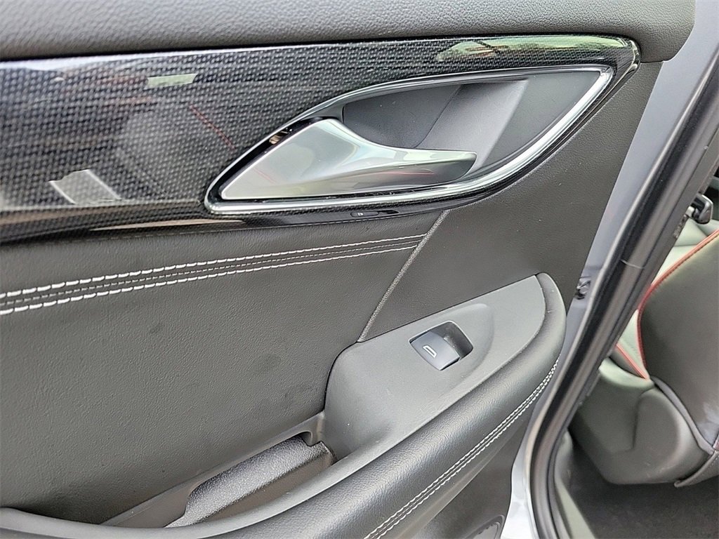 Used 2022 Buick Envision Essence w/ Sport Touring Package image 14