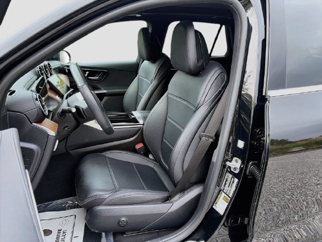 Certified 2025 Mercedes-Benz GLC 300 4MATIC image 22