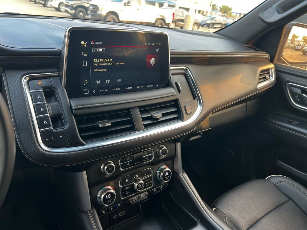 Used 2023 GMC Yukon SLT image 40