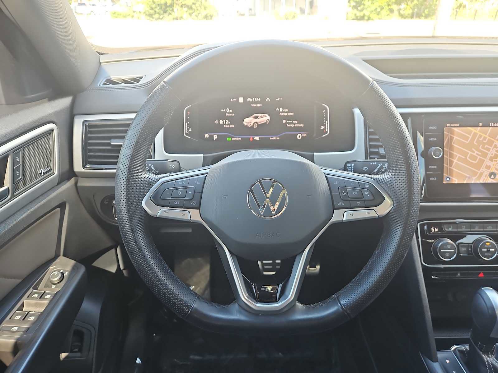 Used 2023 Volkswagen Atlas Cross Sport SEL Premium R-Line AWD/4WD image 11