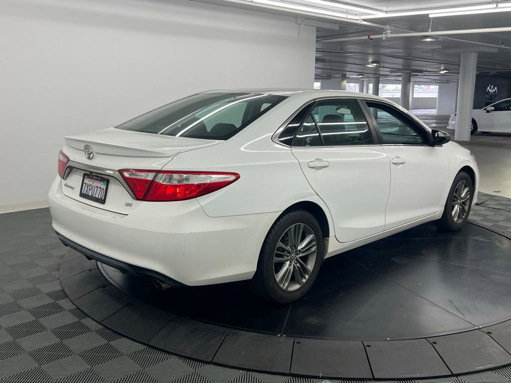 Used 2017 Toyota Camry SE FWD image 4