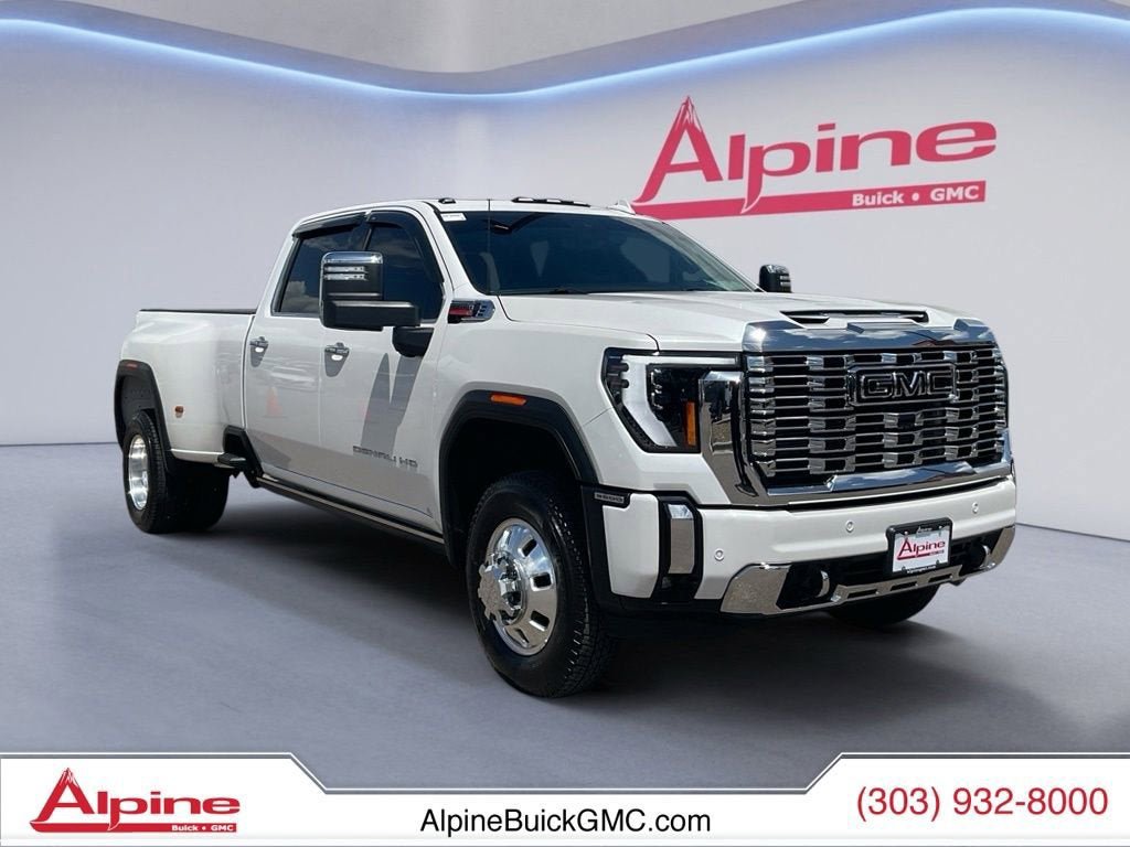 Used 2025 GMC Sierra 3500 Denali w/ Denali Reserve Package AWD/4WD image 7