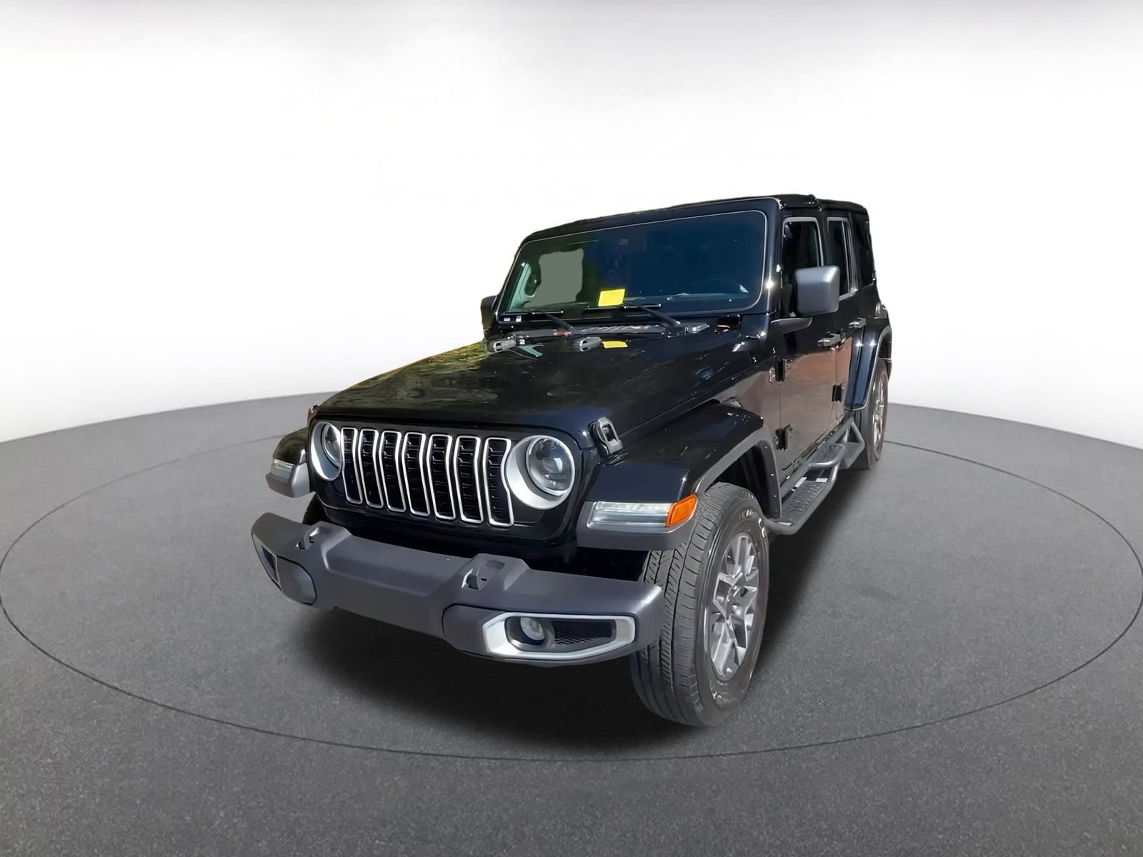 Used 2025 Jeep Wrangler Sahara image 7