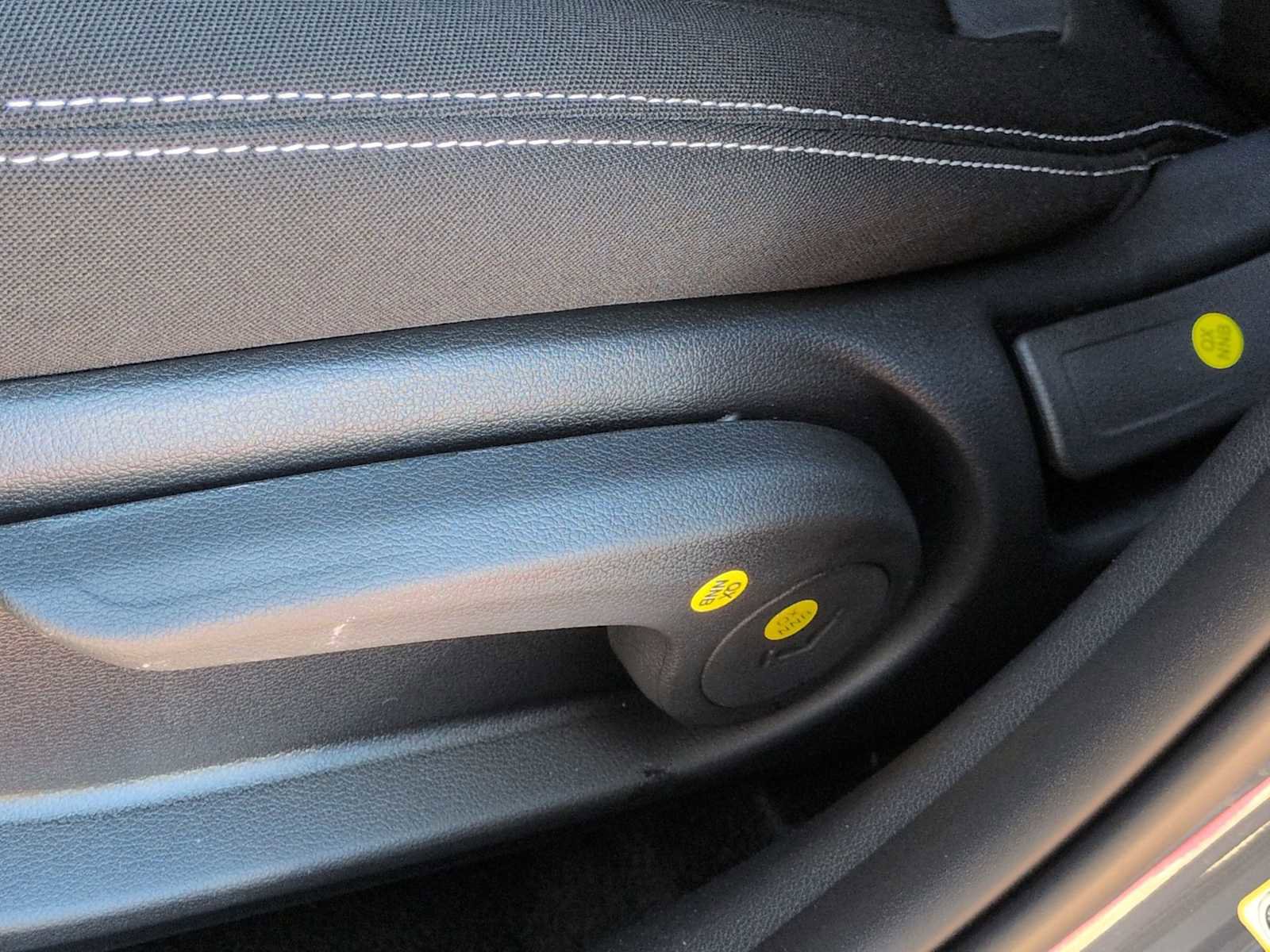 Certified 2026 Hyundai Venue SEL image 17