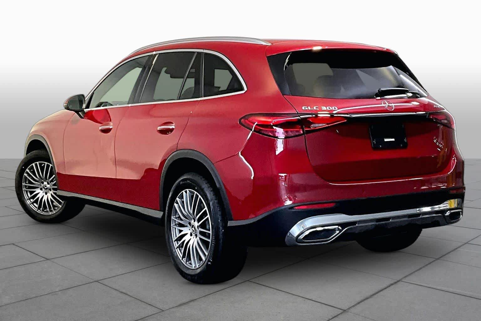 Used 2026 Mercedes-Benz GLC 300 4MATIC image 12