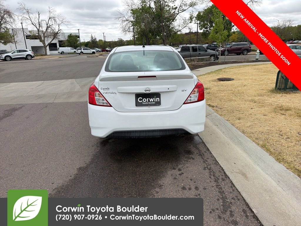 Used 2018 Nissan Versa SV FWD image 6