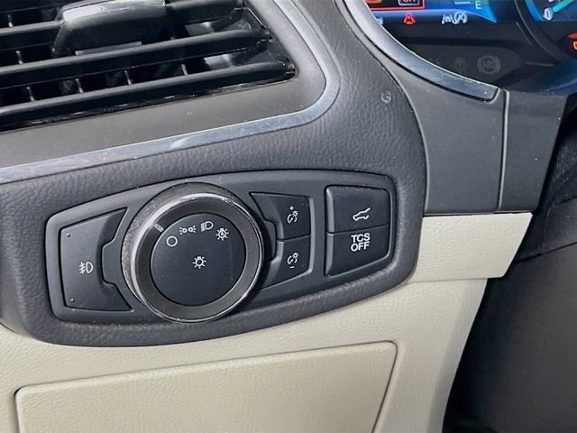 Used 2020 Ford Edge Titanium image 12