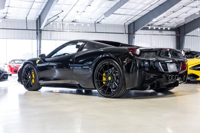 Used 2014 Ferrari 458 Spider RWD image 4
