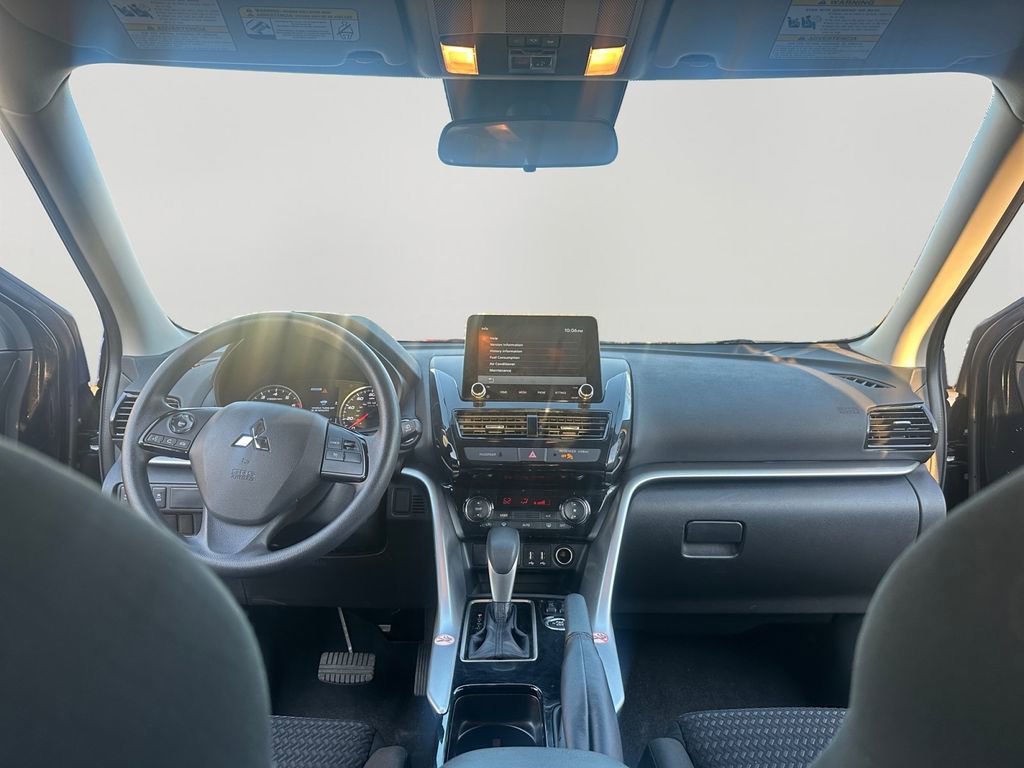Used 2025 Mitsubishi Eclipse Cross LE image 10