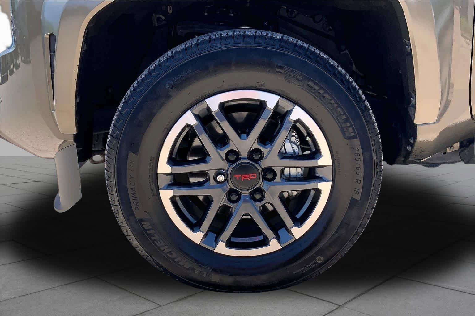 Used 2025 Toyota Tacoma TRD Sport w/ TRD Sport Upgrade Package RWD image 11