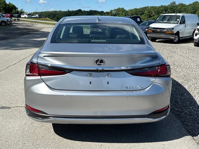Used 2024 Lexus ES 300h w/ Premium Package FWD image 4