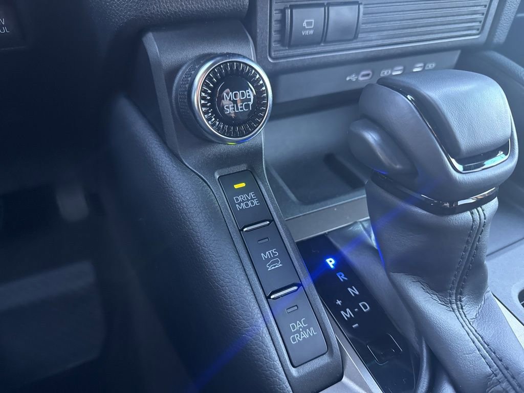 Used 2024 Toyota Land Cruiser image 29