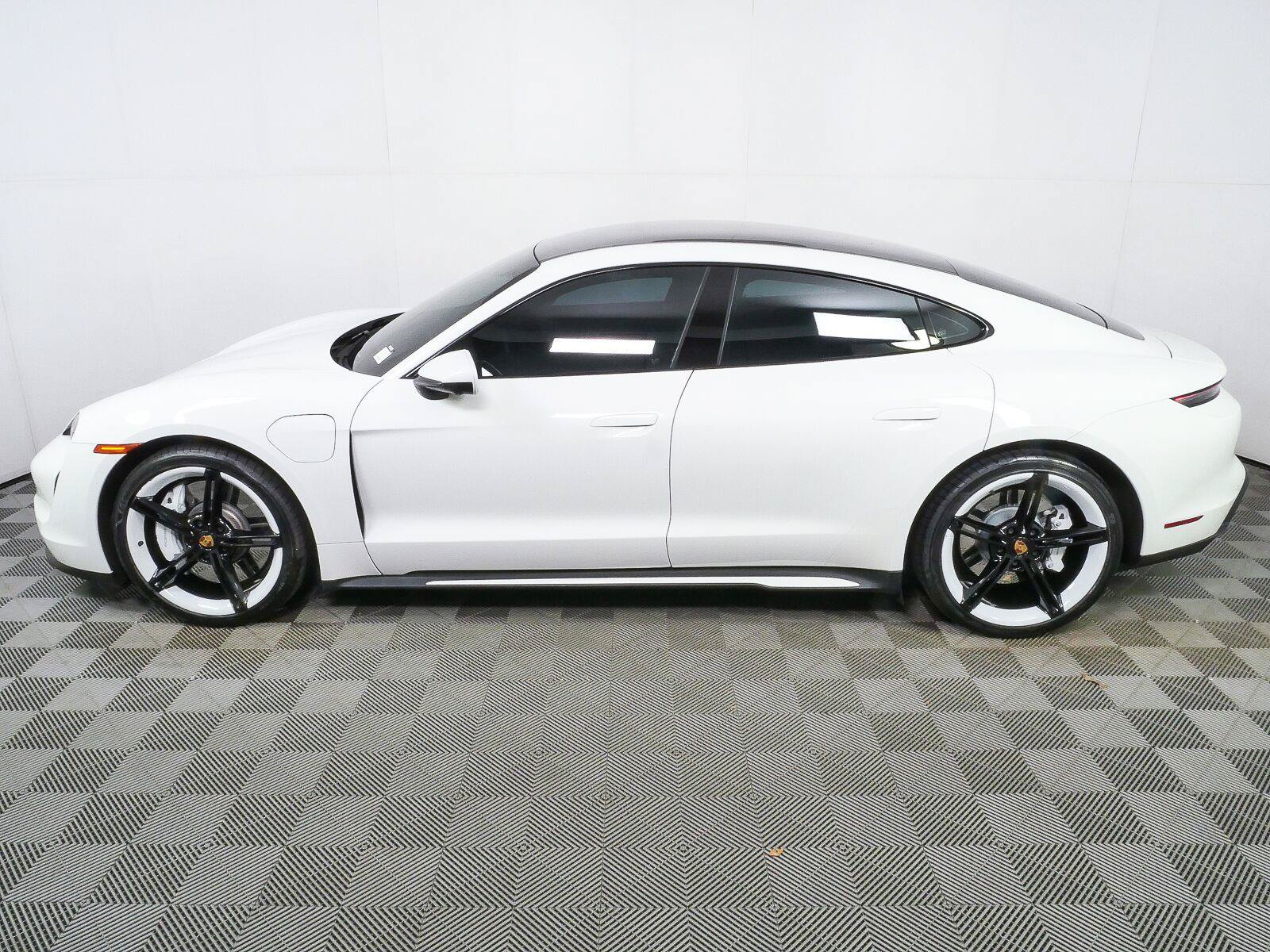 Certified 2024 Porsche Taycan RWD image 2