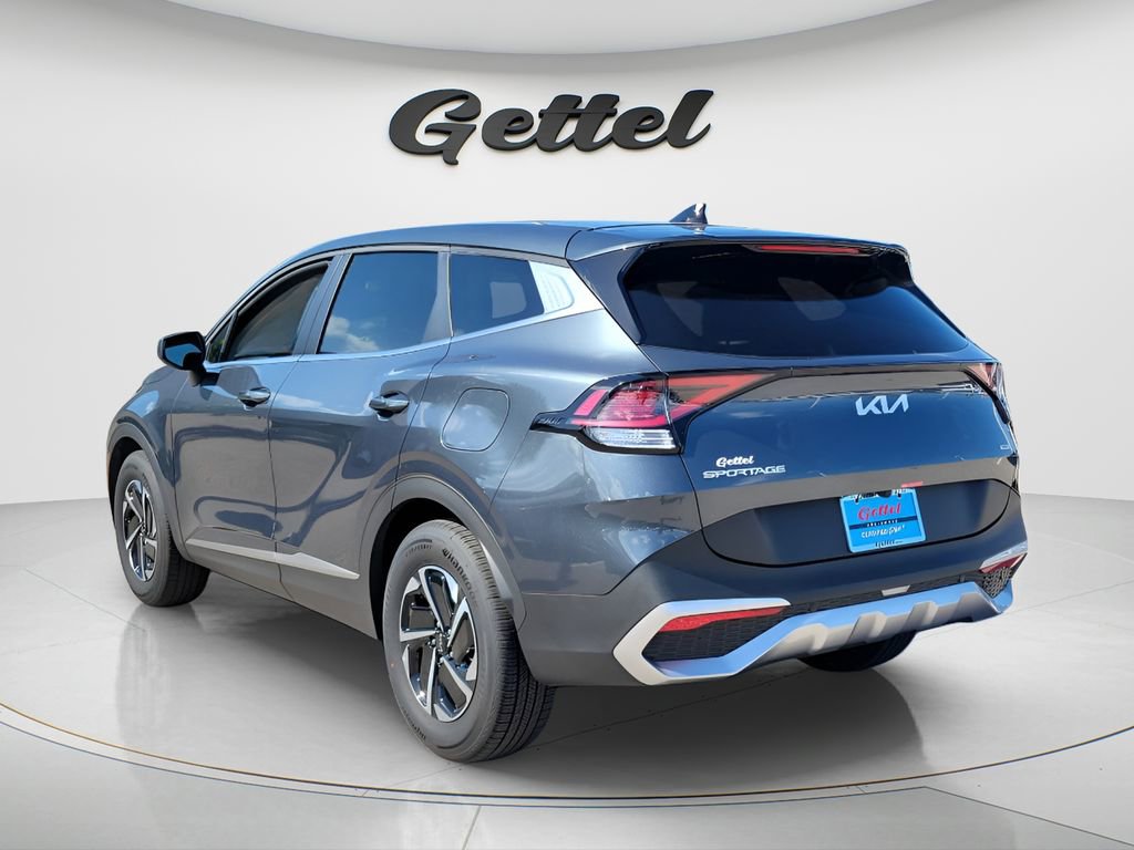 Used 2025 Kia Sportage LX image 6