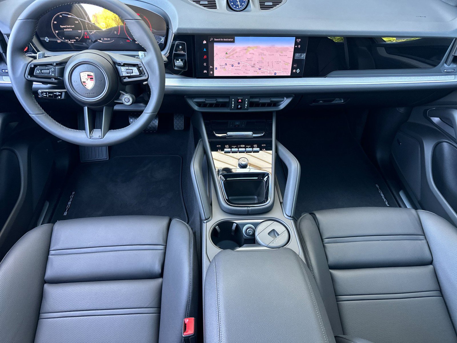 New 2025 Porsche Cayenne Coupe image 6