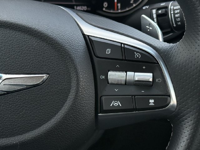 Used 2023 Genesis G70 2.0T RWD image 14