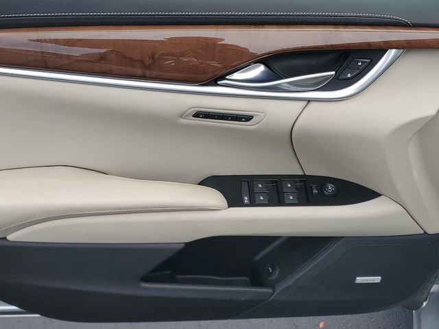Certified 2018 Cadillac XTS Luxury FWD image 14