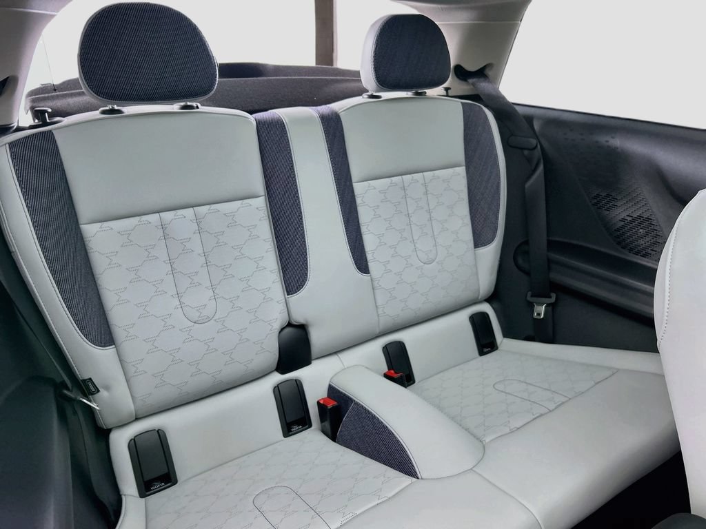 New 2026 MINI Cooper 2-Door Hardtop FWD image 20