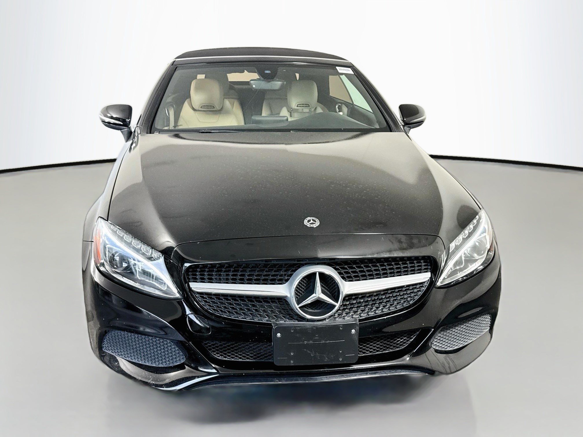 Used 2018 Mercedes-Benz C 300 Cabriolet image 2