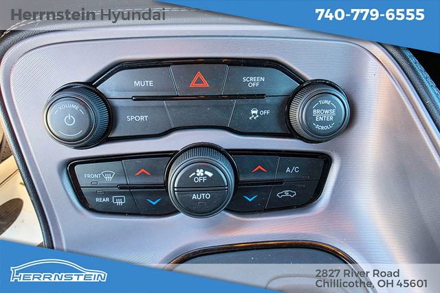 Used 2023 Dodge Challenger SXT RWD image 22