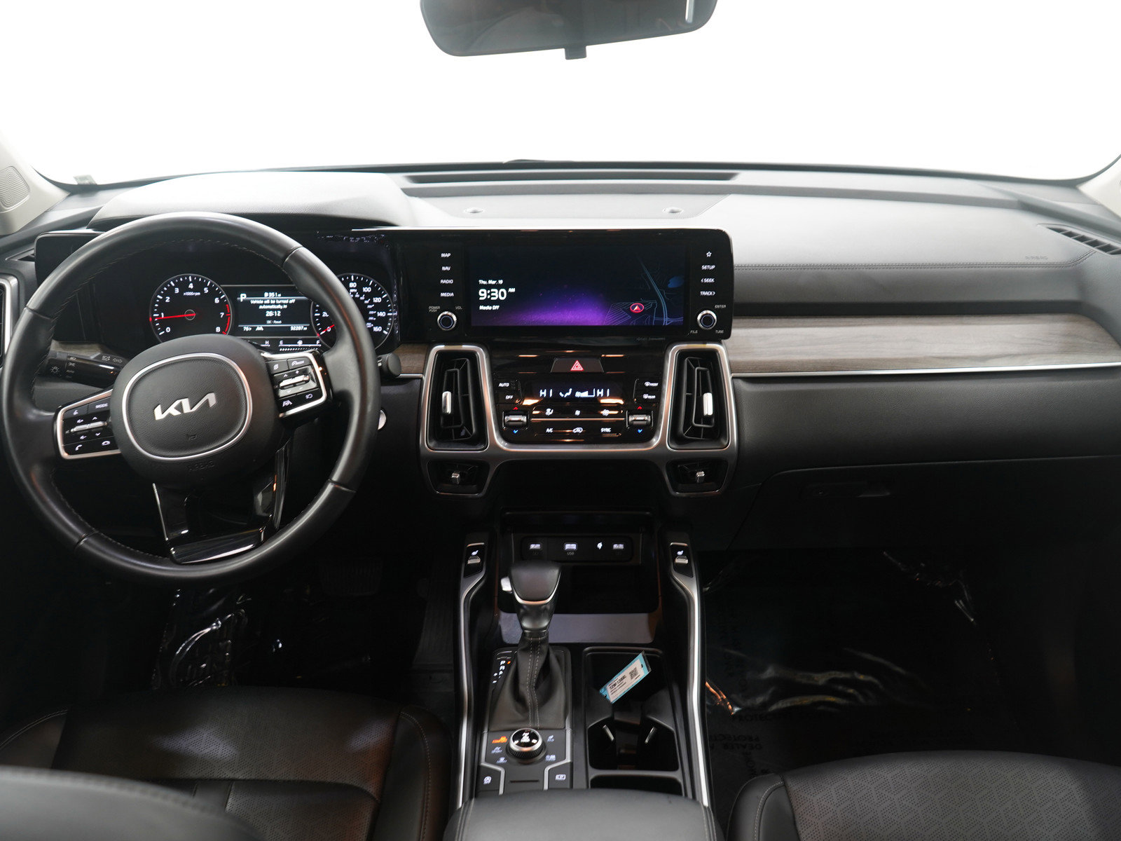 Used 2023 Kia Sorento S image 15