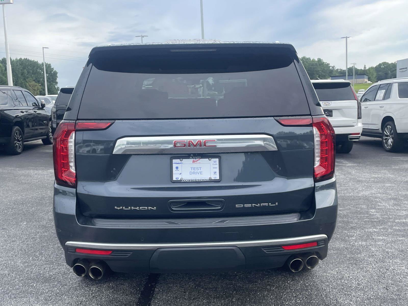 Used 2021 GMC Yukon Denali w/ Denali Ultimate Package AWD/4WD image 5