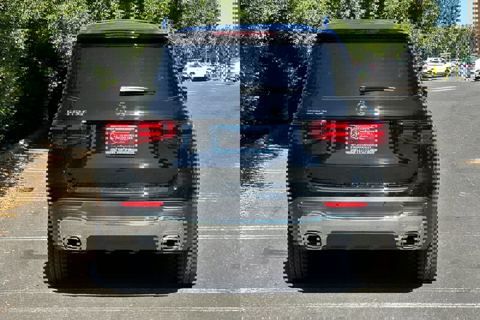 Certified 2025 Mercedes-Benz GLB 250 image 4