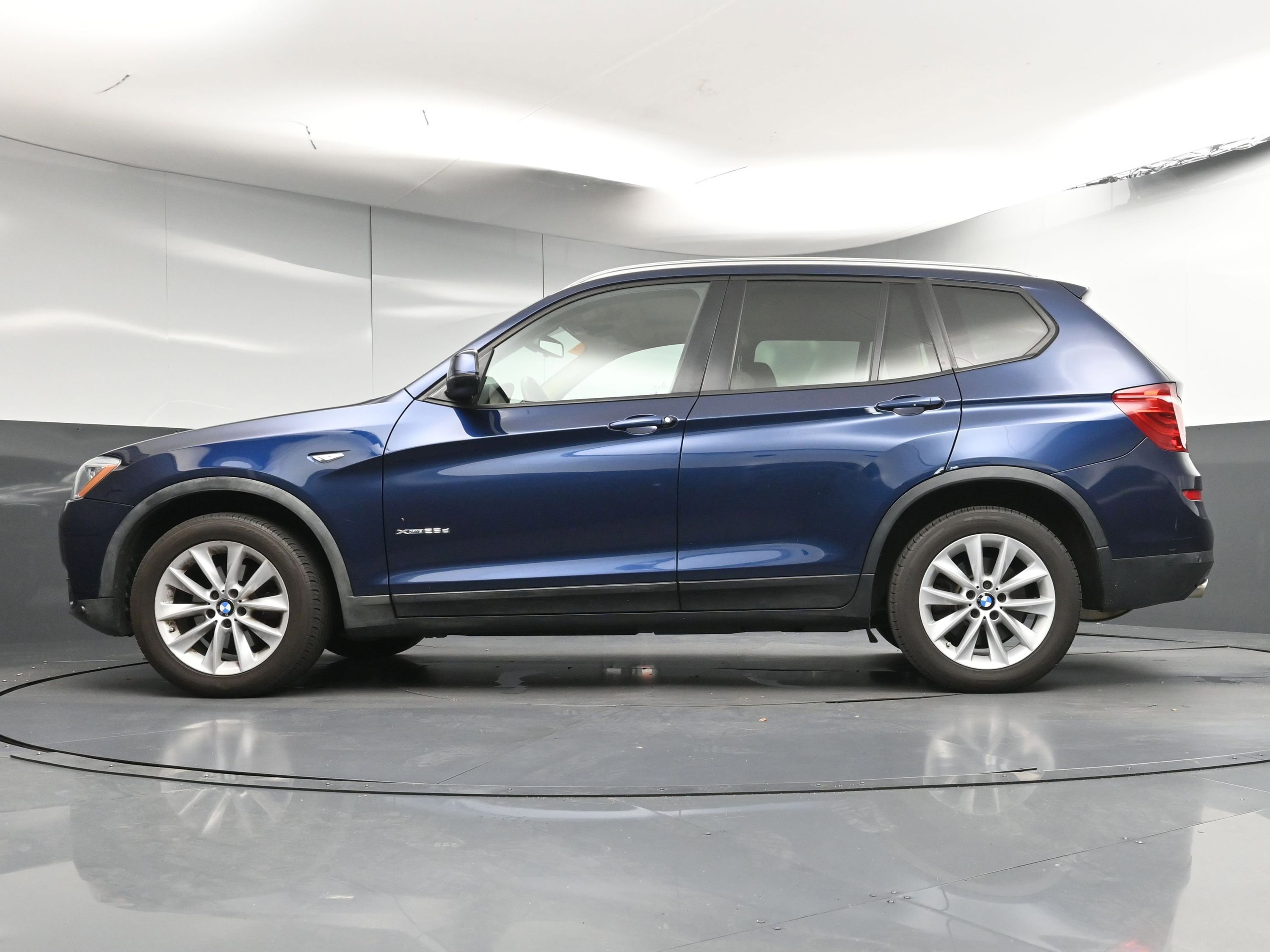 Used 2016 BMW X3 xDrive28d image 38