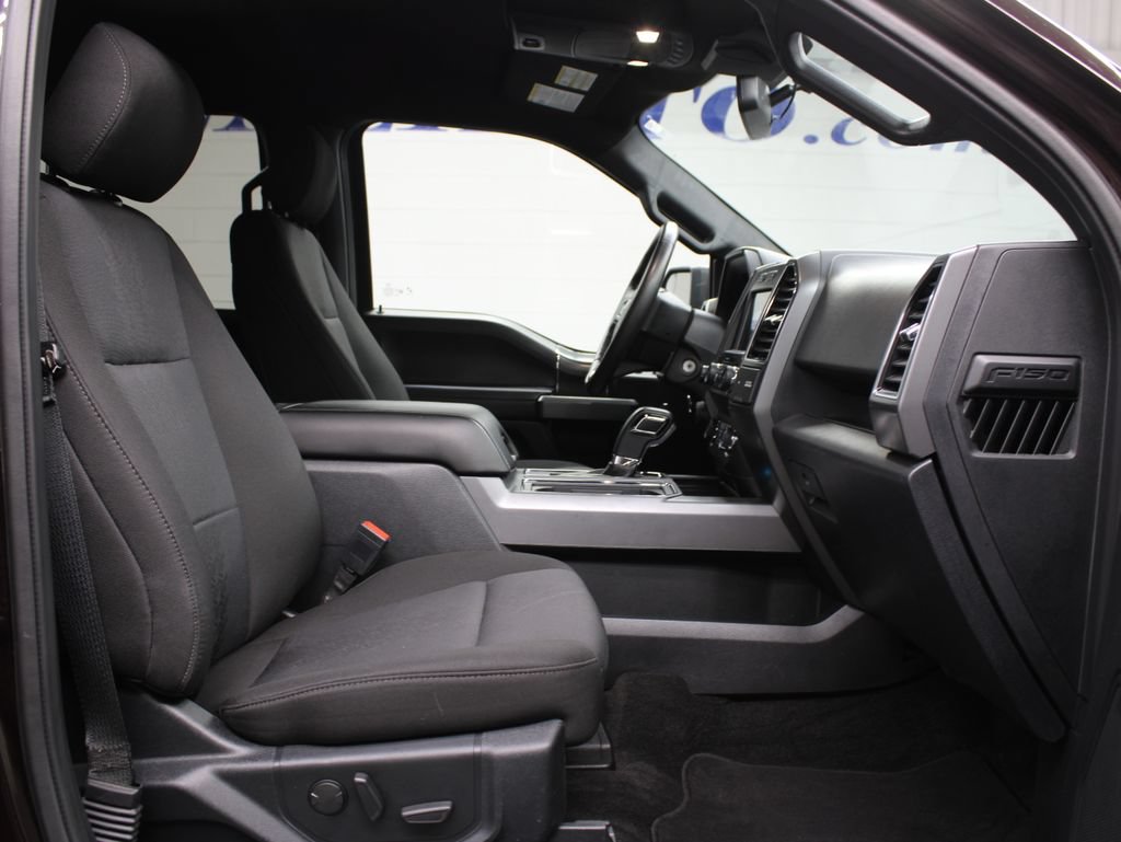 Used 2020 Ford F150 XLT w/ Equipment Group 302A Luxury AWD/4WD image 32