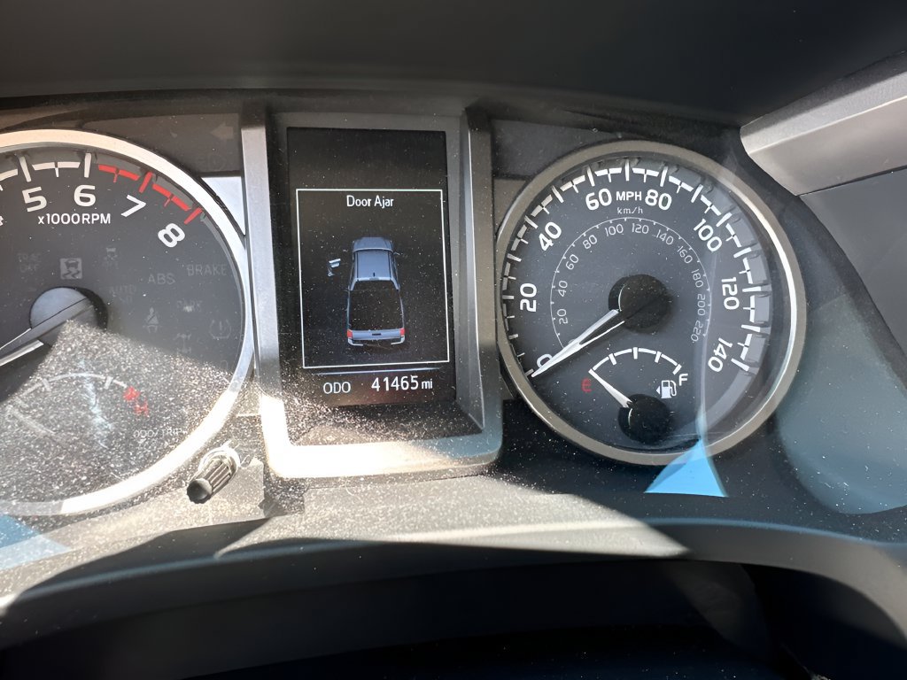 Used 2023 Toyota Tacoma SR5 w/ Technology Package AWD/4WD image 4