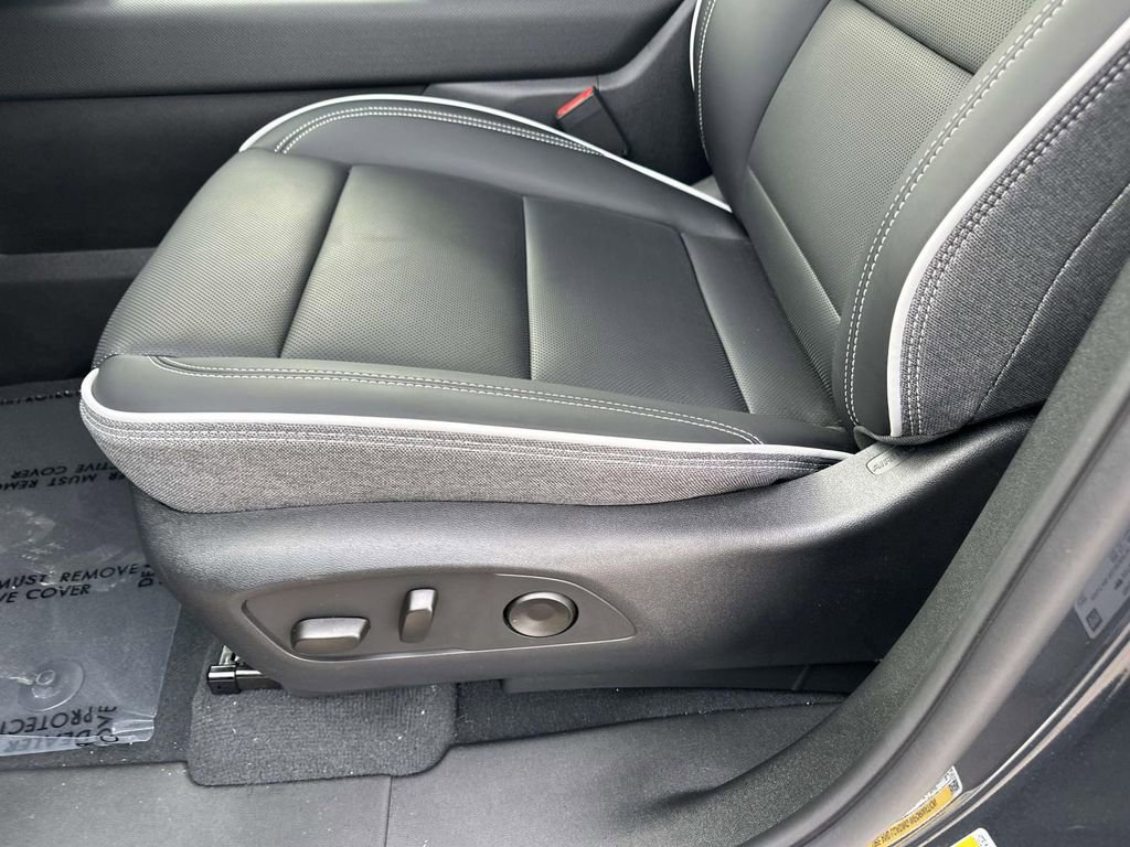 New 2026 GMC Sierra EV Elevation image 19