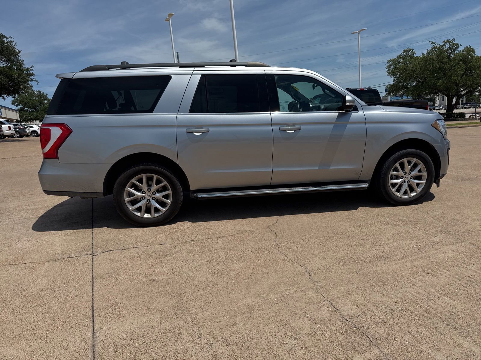 Used 2021 Ford Expedition Max XLT AWD/4WD image 8