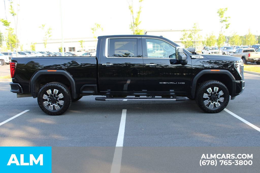 Used 2024 GMC Sierra 3500 Denali w/ Denali Reserve Package image 9