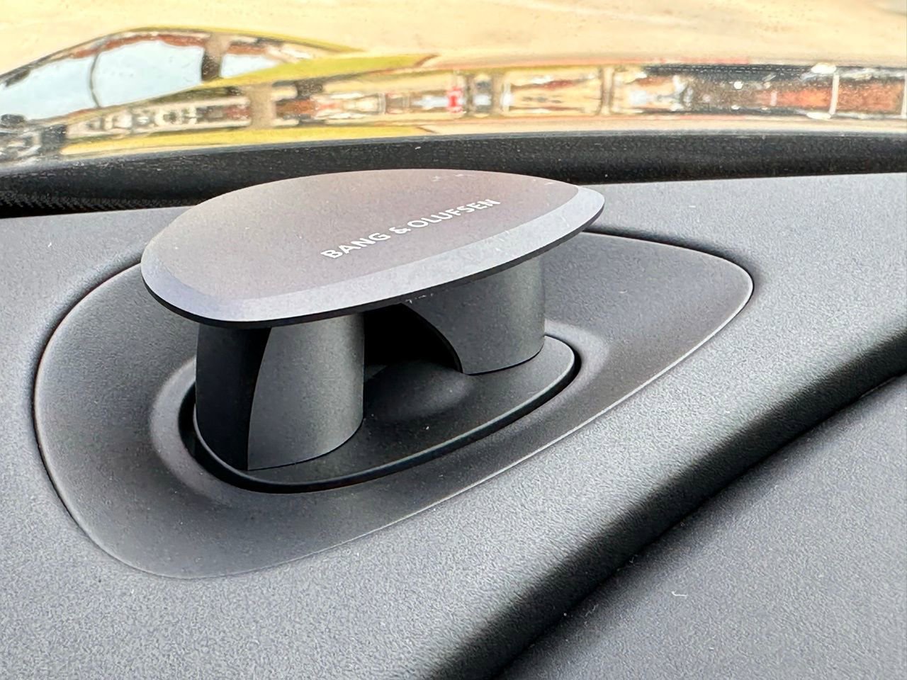 Used 2025 Genesis G90 3.5T image 28