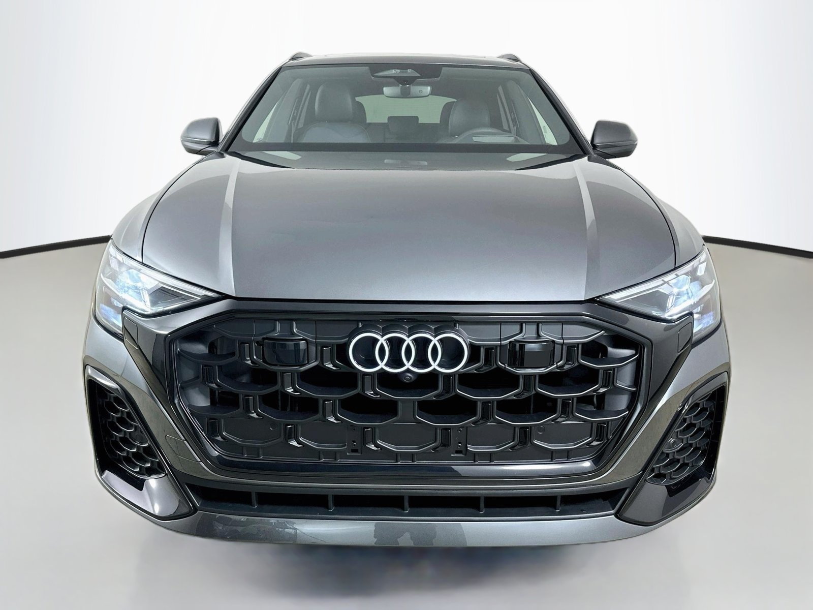New 2027 Audi Q8 Prestige AWD/4WD image 2