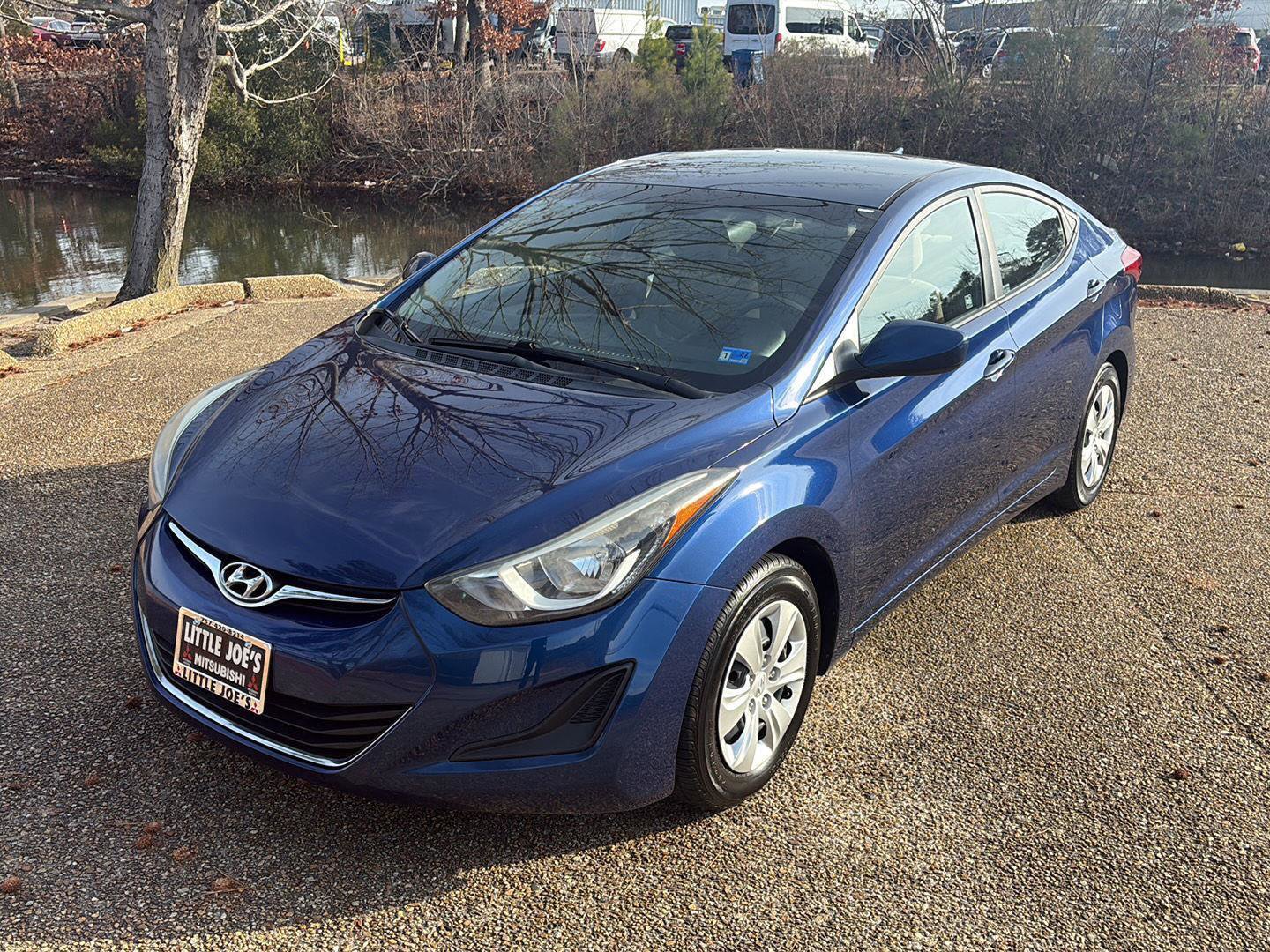 Used 2016 Hyundai Elantra SE image 12