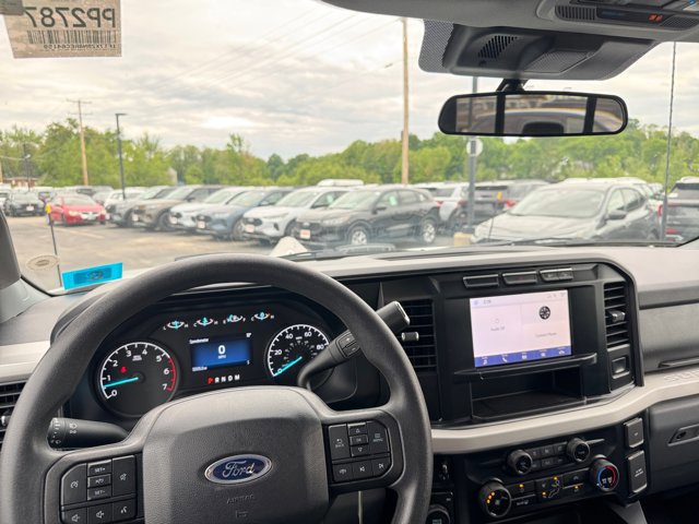 Used 2024 Ford F250 XLT w/ FX4 Off-Road Package AWD/4WD image 2