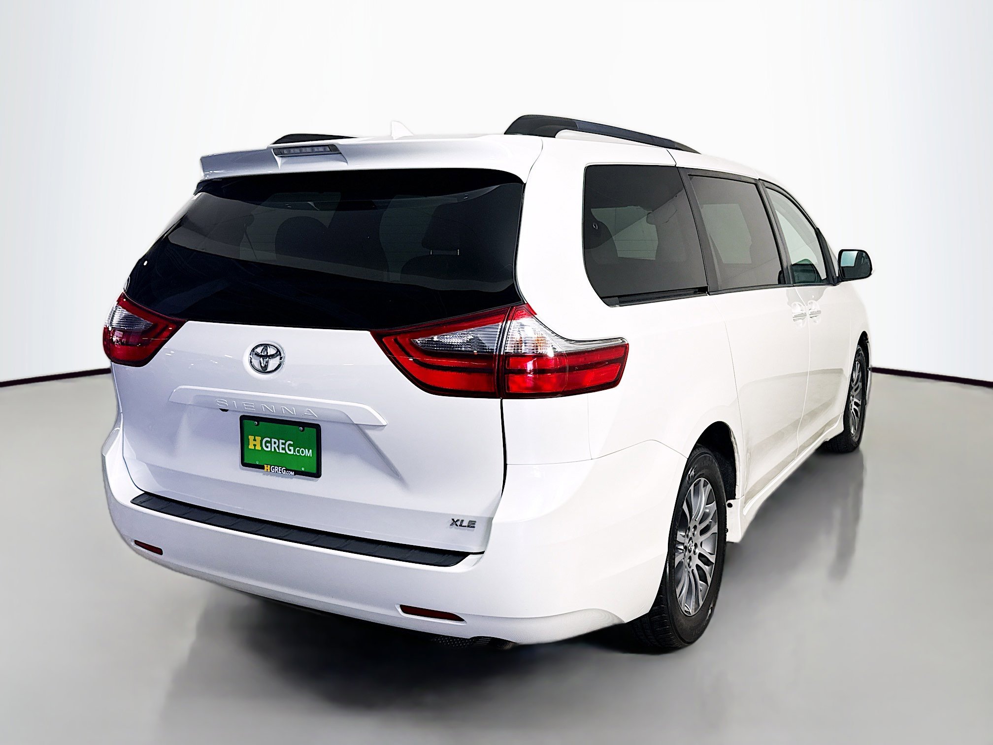 Used 2020 Toyota Sienna XLE FWD image 10