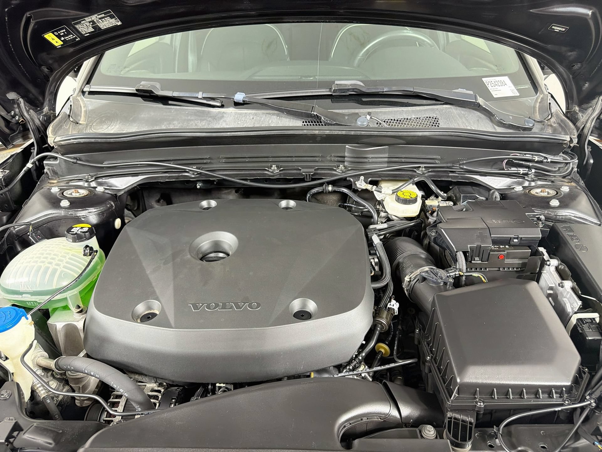 Used 2021 Volvo XC40 T5 R-Design w/ Advanced Package AWD/4WD image 30