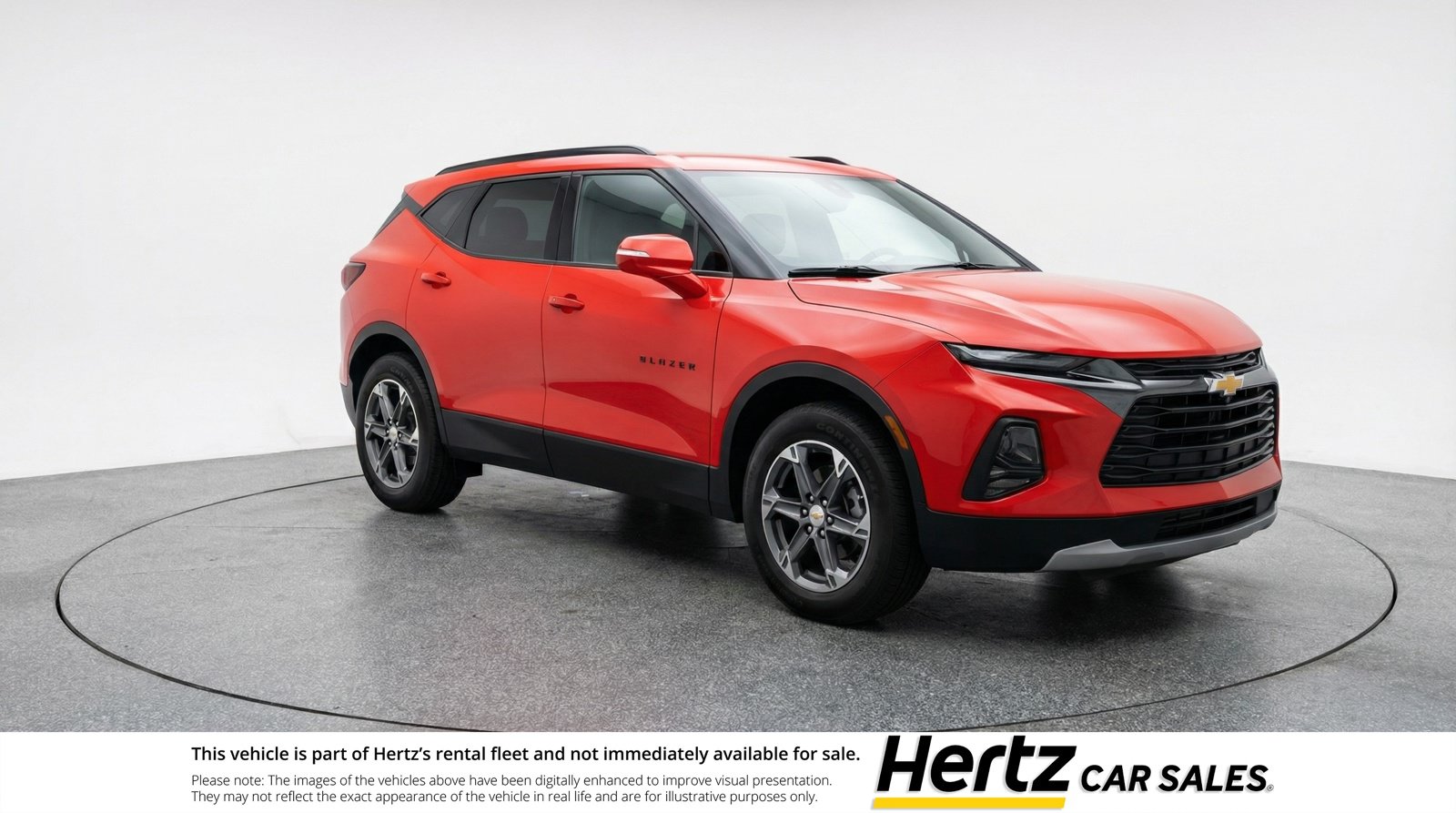 Used 2025 Chevrolet Blazer LT FWD image 1