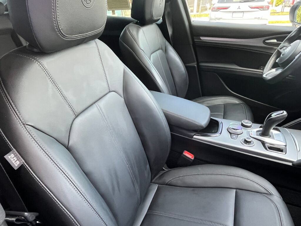 Used 2024 Alfa Romeo Stelvio Ti w/ Active Assist Plus Package AWD/4WD image 30